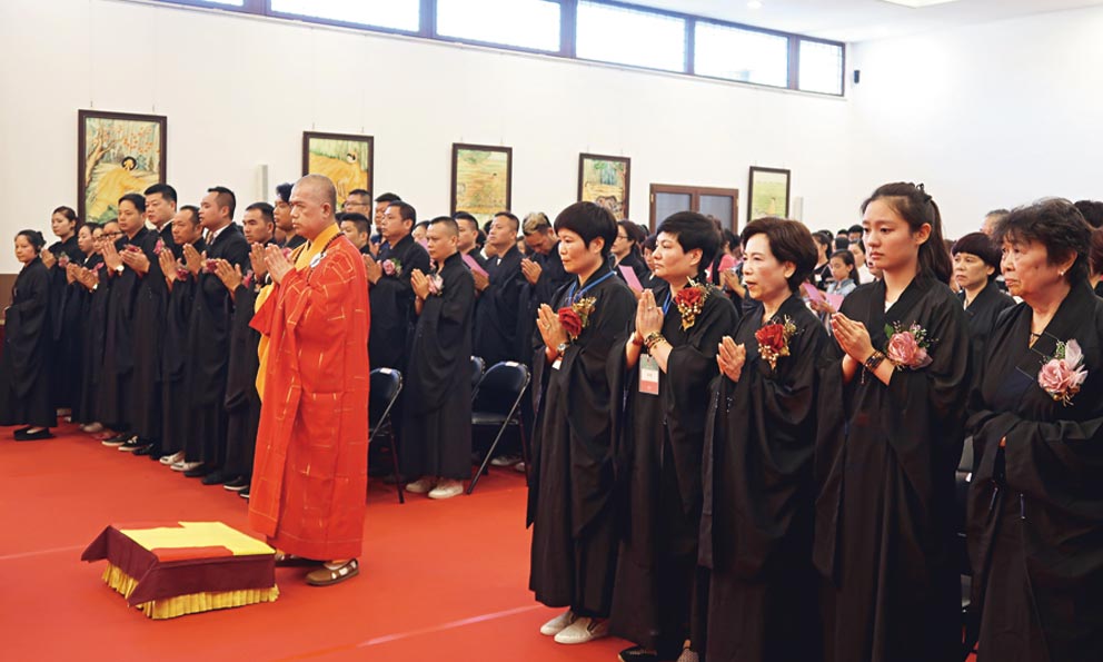 華義寺歡慶落成三週年,恭請住持和尚親臨主法,並切糕祝願